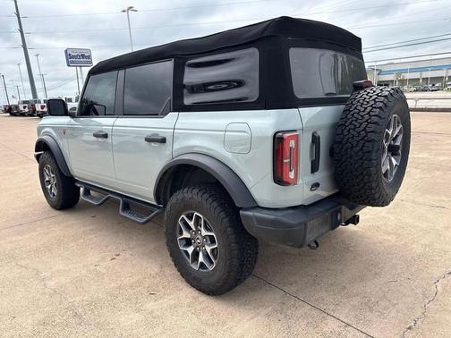 CACTUS GRAY 2023 Ford Bronco Badlands