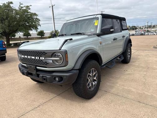 CACTUS GRAY 2023 Ford Bronco Badlands