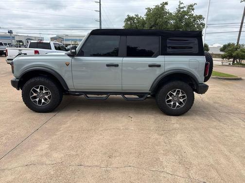 CACTUS GRAY 2023 Ford Bronco Badlands