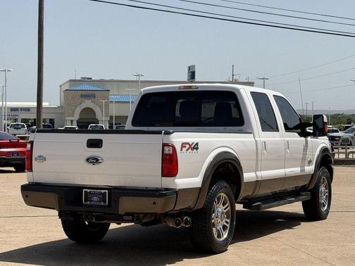 White Platinum Metallic Tri-Coat 2015 Ford F-250 Lariat