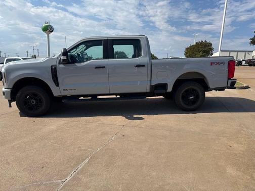 AVALANCHE 2026 Ford F-250 XL