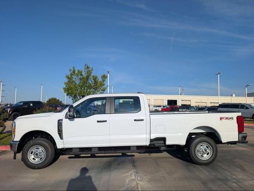 OXFORD WHITE 2026 Ford F-250 XL