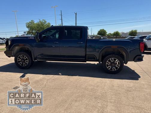 Pacific Blue Metallic 2023 GMC Sierra 2500 AT4