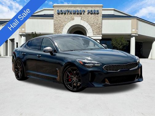 2022 Kia Stinger GT1
