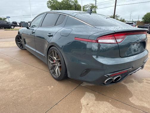 2022 Kia Stinger GT1