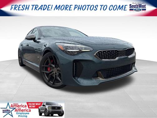 2022 Kia Stinger GT1