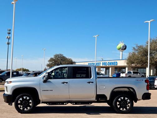 2020 Chevrolet Silverado 2500 Custom