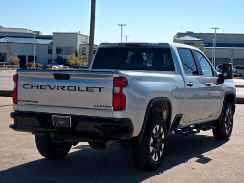 2020 Chevrolet Silverado 2500 Custom