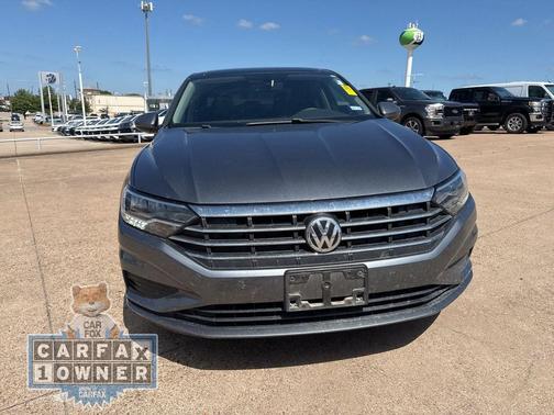 Platinum Gray Metallic 2021 Volkswagen Jetta 1.4T SE
