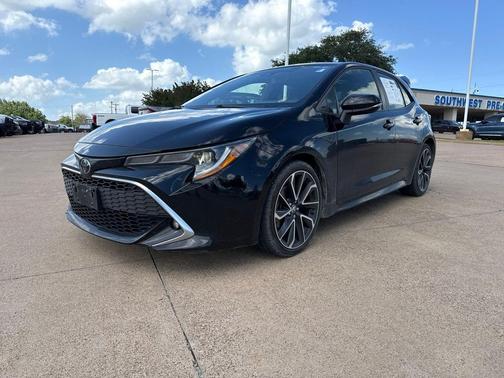 Midnight Black Metallic 2021 Toyota Corolla XSE