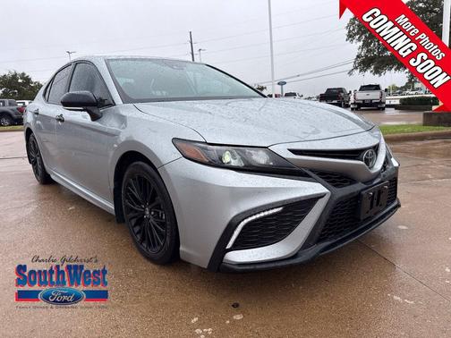 Celestial Silver Metallic 2022 Toyota Camry SE
