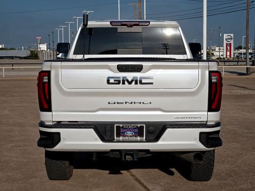 2024 GMC Sierra 2500 Denali Ultimate