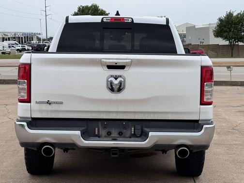 Bright White Clearcoat 2022 RAM 1500 Big Horn/Lone Star