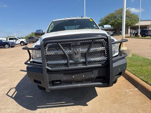 Bright White Clearcoat 2018 RAM 2500 Big Horn