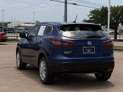 Caspian Blue Metallic 2021 Nissan Rogue Sport S