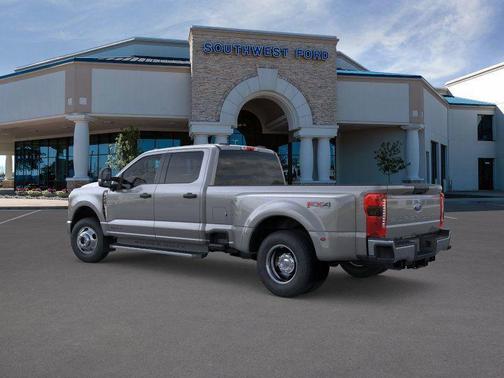 2025 Ford F-350 XLT