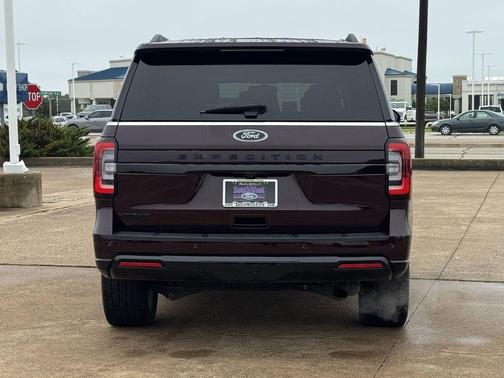 Jewel Red Metallic Tinted Clearcoat 2024 Ford Expedition Limited