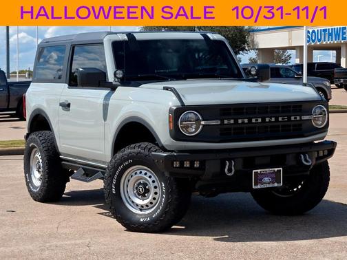 2022 Ford Bronco Base