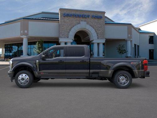 2025 Ford F-450 King Ranch