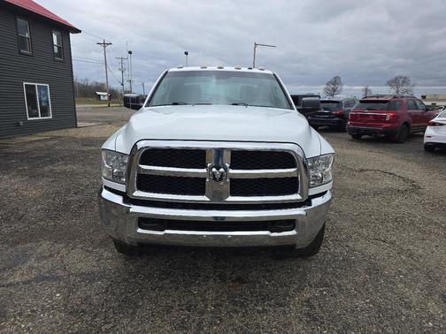 2017 RAM 2500 Tradesman Crew Cab 4x4 6'4' Box