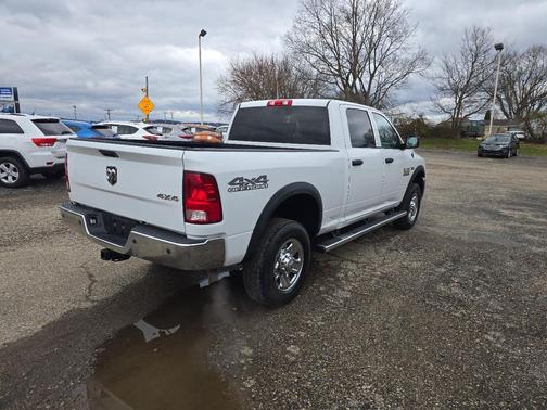 2017 RAM 2500 Tradesman Crew Cab 4x4 6'4' Box