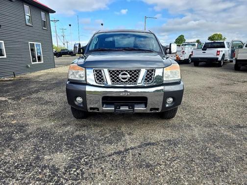 2010 Nissan Titan SE
