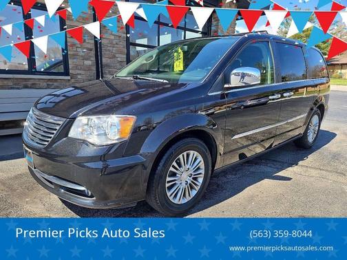 2016 Chrysler Town & Country Touring-L