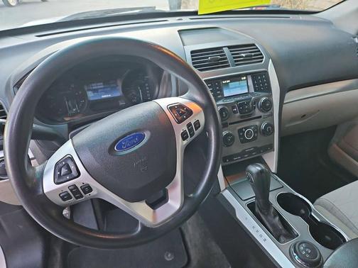 2014 Ford Explorer Base