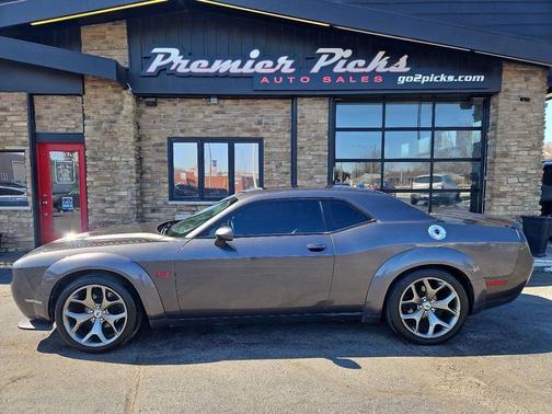 2017 Dodge Challenger R/T