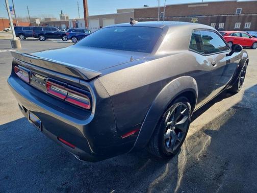 2017 Dodge Challenger R/T