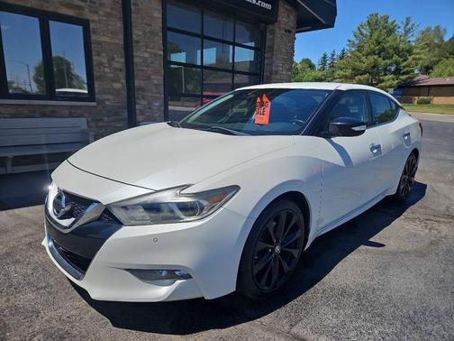 Pearl White 2017 Nissan Maxima 3.5 SR