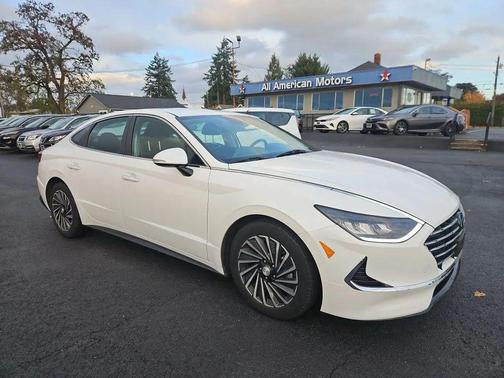 2020 Hyundai SONATA Hybrid SE