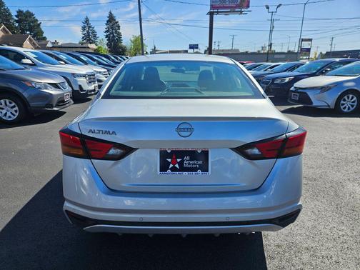 Brilliant Silver 2024 Nissan Altima S FWD