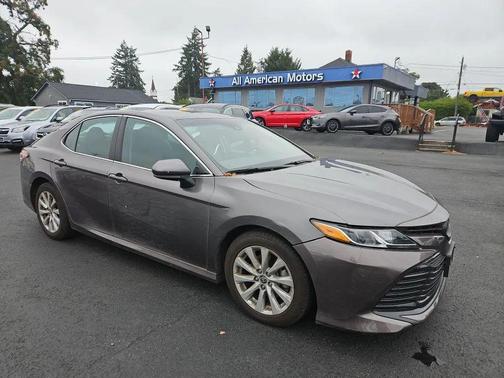 2020 Toyota Camry LE
