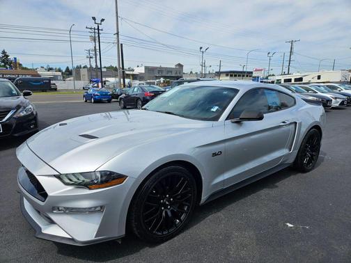 Ingot Silver Metallic 2019 Ford Mustang GT