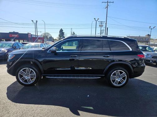 Obsidian Black Metallic 2021 Mercedes-Benz GLS 450 4MATIC