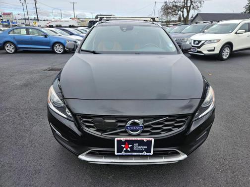 2018 Volvo V60 Cross Country T5