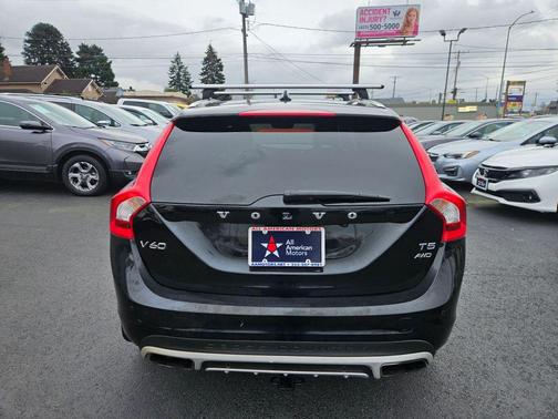 2018 Volvo V60 Cross Country T5