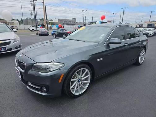 2016 BMW 528 528i Sedan 4D