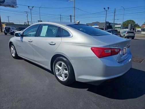 2017 Chevrolet Malibu 1LS