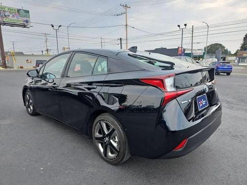 2020 Toyota Prius XLE
