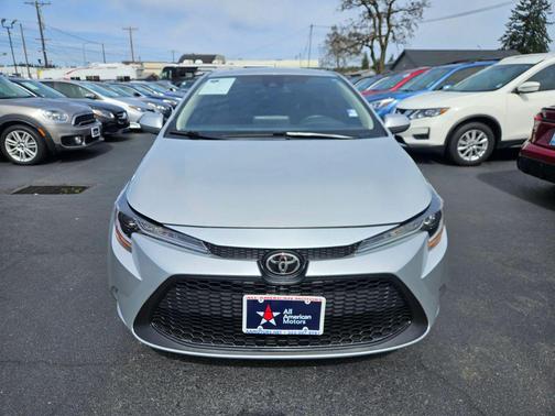 Classic Silver Metallic 2021 Toyota Corolla LE