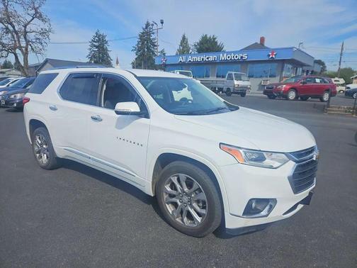 Summit White 2019 Chevrolet Traverse Premier