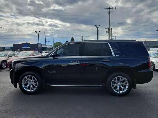 2017 GMC Yukon SLT