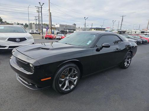 2015 Dodge Challenger SXT Plus