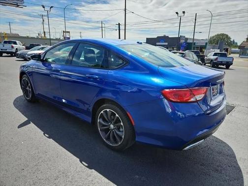 2015 Chrysler 200 S