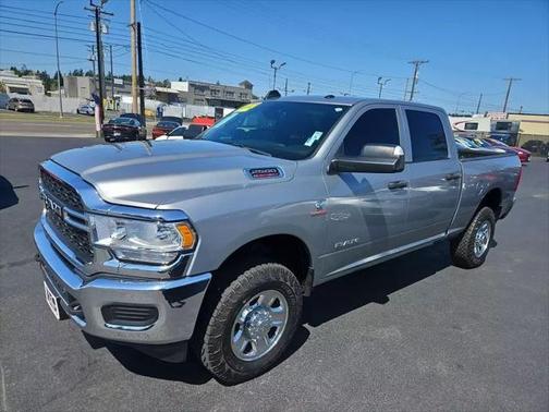 2022 RAM 2500 Tradesman Crew Cab 4x4 6'4' Box