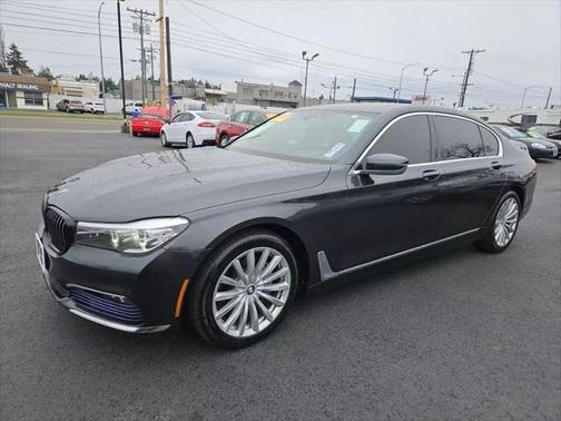 2016 BMW 740 740i Sedan 4D