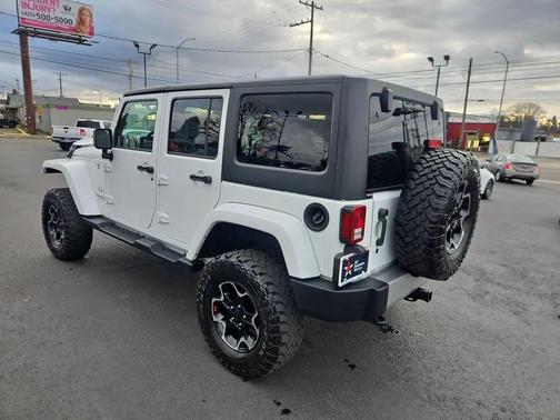 2017 Jeep Wrangler Unlimited Sahara