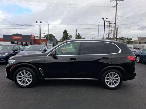 Jet Black 2019 BMW X5 xDrive40i